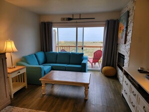 3rd Floor Condo - Ocean View with Balcony Photo 1